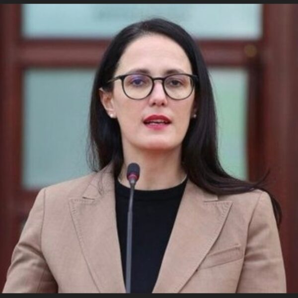 Delina Ibrahimaj, blen apartament 320 mije € me&hellip;