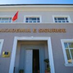 Helmimi i studentëve në Akademinë e Sigurisë, Krimi Ekonomik sekuestron dokumentet e AKU-së…