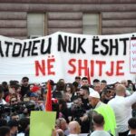 MANIFESTI I QËNDRESËS: PSE S’KA KTHIM PRAPA DHE CILAT JANË 5 SHTYLLAT E&hellip;