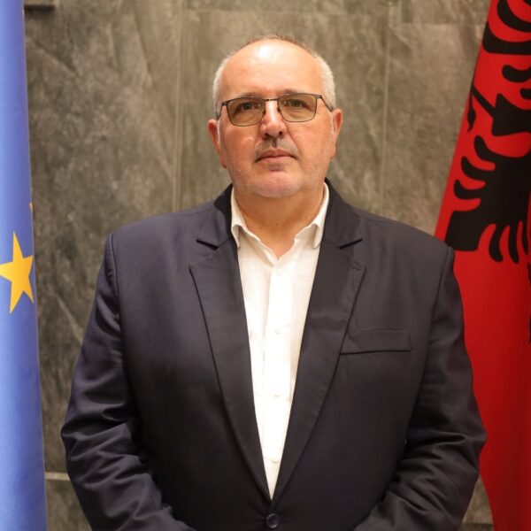 Auron Rrokaj emërohet Drejtor i Përgjithshëm i Arkivave…