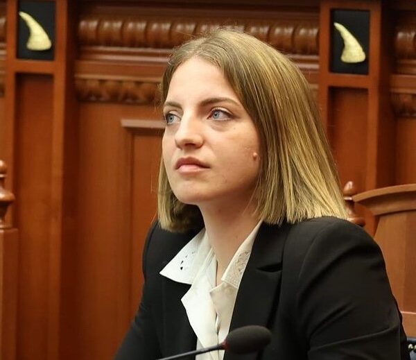 Marjana Koçeku reagon pas largimit nga Partia Socialiste:…