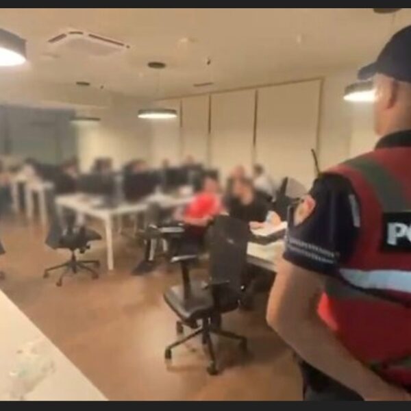 Tiranë- Goditet një call center i dyshuar për…