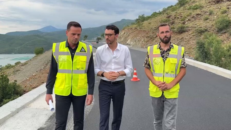 Karakaçi inspekton punimet në rrugën e Komanit: Investim strategjik për sektorin energjetik dhe zhvillimin e turizmit në zonë…