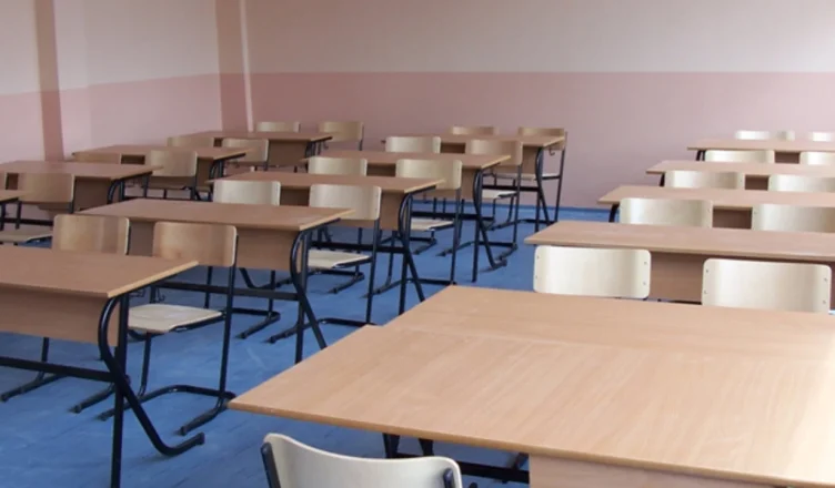 Ministria e Arsimit publikon kalendarin, ja kur do të fillojë viti i ri shkollor 2026-2027…